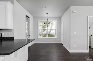 311 N 8th Ave, Pensacola, FL 32501 - Photo 15