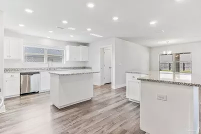 5176 Emmaline Ln, Milton, FL 32570 - Photo 11