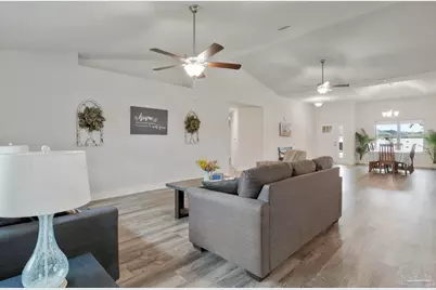 5176 Emmaline Ln, Milton, FL 32570 - Photo 15