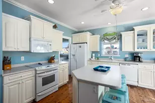 1206 Maldonado Dr, Pensacola Beach, FL 32561 - Photo 13