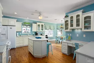1206 Maldonado Dr, Pensacola Beach, FL 32561 - Photo 9