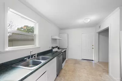 208 Berry Rd, Pensacola, FL 32507 - Photo 17