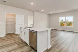 2043 Wiregrass St, Navarre, FL 32566 - Photo 5