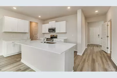 2043 Wiregrass St, Navarre, FL 32566 - Photo 3