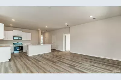 2043 Wiregrass St, Navarre, FL 32566 - Photo 13