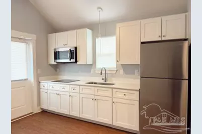2051 W Blount St #6, Pensacola, FL 32501 - Photo 3