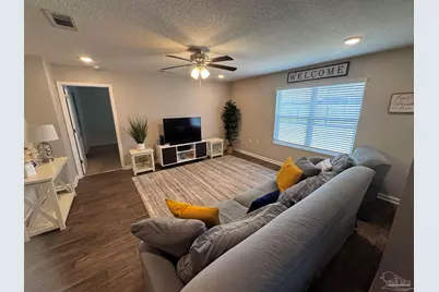 6414 Churchill Cir, Milton, FL 32583 - Photo 3