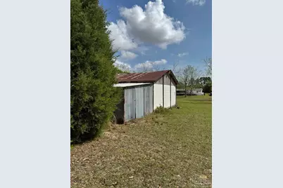 5568 Forest Hills Ln, Milton, FL 32570 - Photo 15