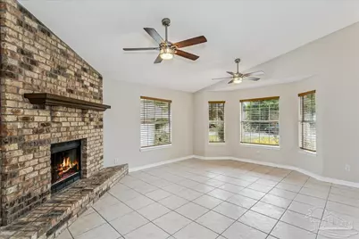 5966 Herlong Dr, Milton, FL 32570 - Photo 9