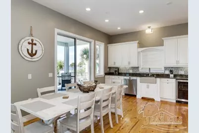 7652 Key West Dr, Navarre Beach, FL 32566 - Photo 3