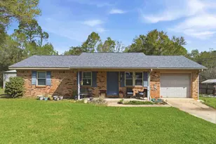 620 Eden Ln, Cantonment, FL 32533 - Photo 1