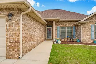 2400 Bentley Oaks Dr, Cantonment, FL 32533 - Photo 3