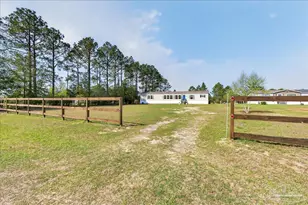 4669 Thoroughbred Dr, Milton, FL 32583 - Photo 23