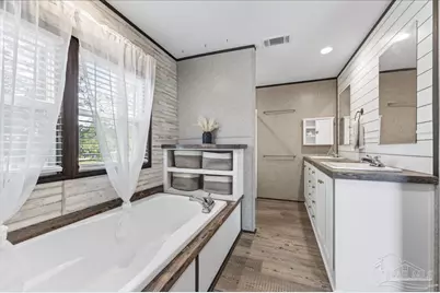 4669 Thoroughbred Dr, Milton, FL 32583 - Photo 9