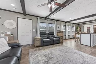 4669 Thoroughbred Dr, Milton, FL 32583 - Photo 3