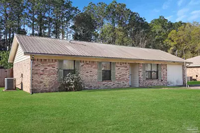 7725 W Jackson St, Pensacola, FL 32506 - Photo 1