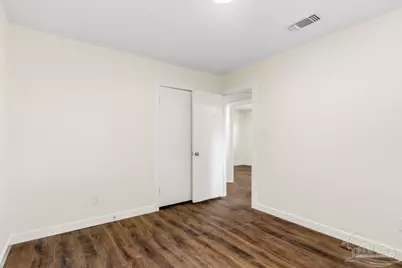 916 Lake Terrace  Ave, Pensacola, FL 32505 - Photo 17