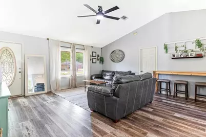 6332 Jason Dr, Milton, FL 32570 - Photo 5