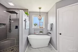 1933 Seahawk Ln, Navarre, FL 32566 - Photo 31