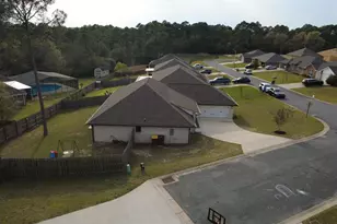 400 Scooter Cv, Crestview, FL 32539 - Photo 5