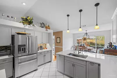 38 Faison St, Pensacola, FL 32505 - Photo 17