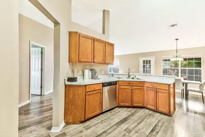 6825 Fort Deposit Dr, Pensacola, FL 32526 - Photo 7