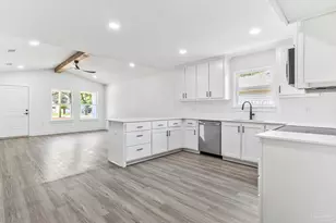 412 Bremen Ave, Pensacola, FL 32507 - Photo 11