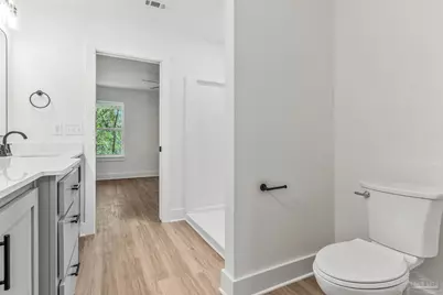 404 Bremen Ave, Pensacola, FL 32507 - Photo 17