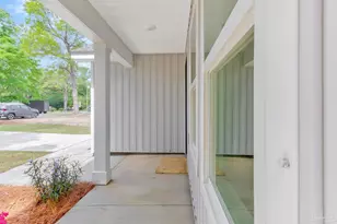 404 Bremen Ave, Pensacola, FL 32507 - Photo 5