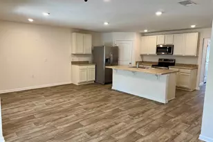 6395 Churchill Cir, Milton, FL 32583 - Photo 13