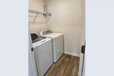 6395 Churchill Cir, Milton, FL 32583 - Photo 11