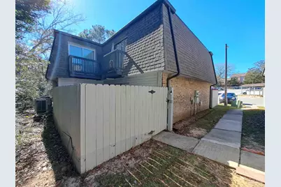 2301 Michigan Ave #21, Pensacola, FL 32526 - Photo 1