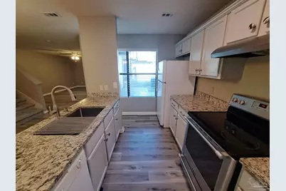 2301 Michigan Ave #21, Pensacola, FL 32526 - Photo 7