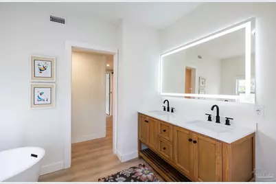 1720 E Leonard St, Pensacola, FL 32503 - Photo 27