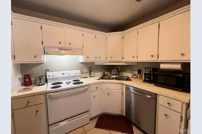 1301 Redwood Ln #H, Gulf Breeze, FL 32563 - Photo 11