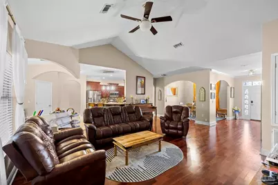 3504 Topaz Cir, Navarre, FL 32566 - Photo 9