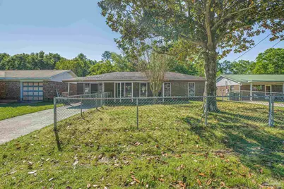 1019 Woodbury Pl, Cantonment, FL 32533 - Photo 3