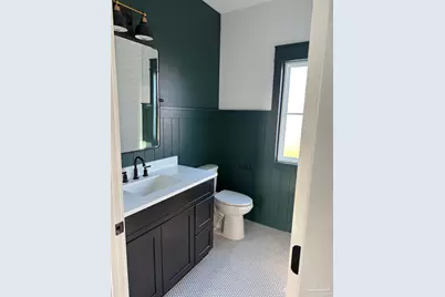 910 W Jackson St, Pensacola, FL 32501 - Photo 5