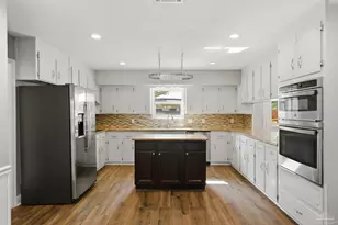 1131 Northbrook Dr, Pensacola, FL 32504 - Photo 11