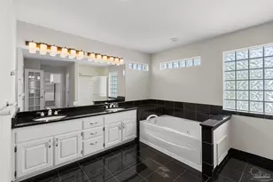 3341 Berkshire Ct, Pensacola, FL 32504 - Photo 29