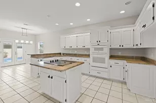 3341 Berkshire Ct, Pensacola, FL 32504 - Photo 15