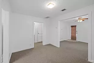 738 S E St, Pensacola, FL 32502 - Photo 7