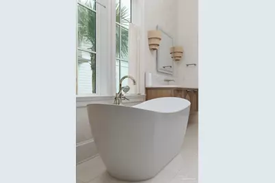 50 Highpoint Dr, Gulf Breeze, FL 32561 - Photo 23