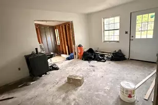 5555 Mayfair Dr, Pensacola, FL 32506 - Photo 3