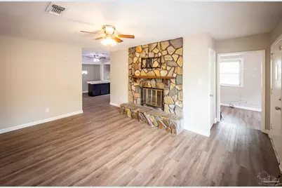 911 Springbrook Ave, Pensacola, FL 32505 - Photo 3