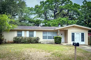 911 Springbrook Ave, Pensacola, FL 32505 - Photo 1