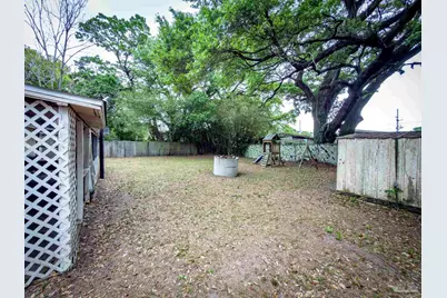 911 Springbrook Ave, Pensacola, FL 32505 - Photo 29