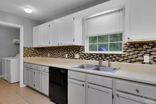 152 Carrier Dr, Pensacola, FL 32506 - Photo 11