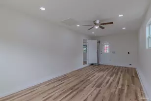 2080 Elaine Cir, Pensacola, FL 32504 - Photo 13