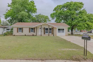 2080 Elaine Cir, Pensacola, FL 32504 - Photo 1